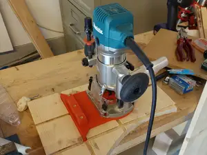 Matchfit dovetail track template for Makita RT0700