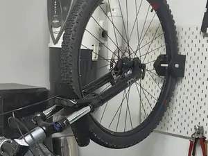 Bike Skadis / Wall mount with lock