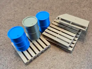 Pallet and Drums 1:30 Scale