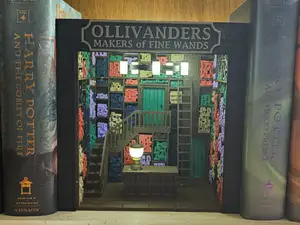 Harry Potter Ollivanders Book Nook