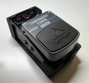 Behringer pedal holder with clips