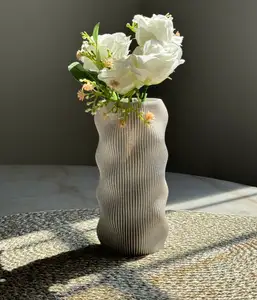 Horizon Twist  Vase