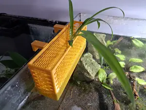 Strong aquarium planter