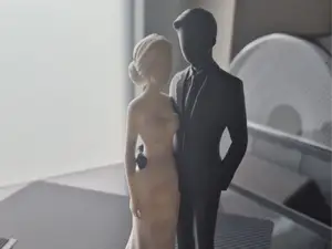 Hochzeitsskulptur: Braut und Bräutigam