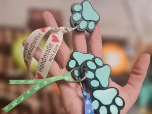 Dog paw NFC keychain / Brelok łapa psa NFC