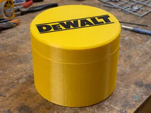DEWALT Screw Storage Container with Threaded Lid