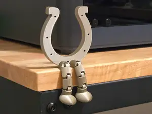 Horse Shoe with Legs