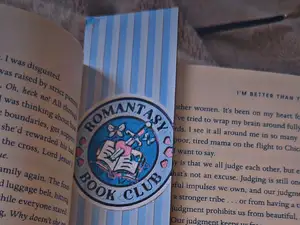 Romantasy Book Club Bookmark –  Heart & Sword 