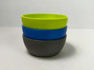Simple small stackable bowls