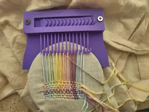 Mending loom