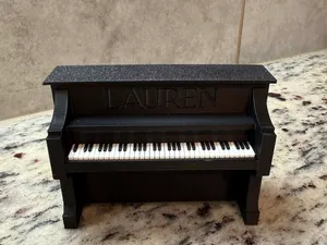 Simple small Gift Piano- No Supports Needed
