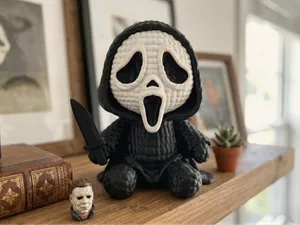 Cute Knitted Sitting Ghost Horror Figure