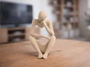 Figur nachdenklich