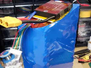 Customizable expandable cylindral cell holder neo