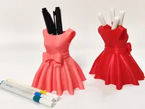 裙子笔筒