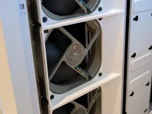 Lian Li O11 Dynamic Evo XL Fan Duct