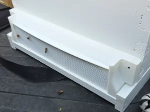 Langstroth Bee Hive Transport Gate - 10 Frame