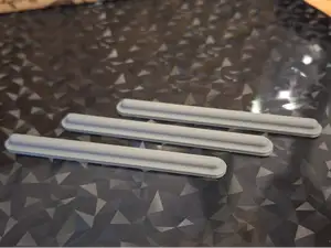 Aerodynamic noise deflectors