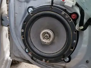hyndai accent speaker mount