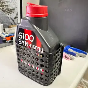 Tasca trasporto olio per auto