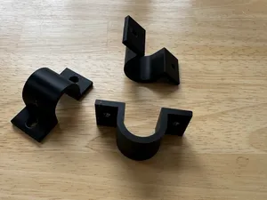 Cable/pipe clamps