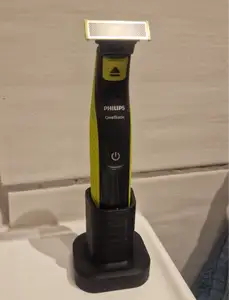 Stand for Basic Phillips Oneblade