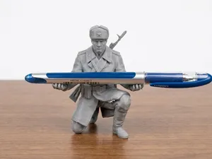 WW2 Soviet Soldier Pen holder