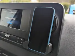 Mercedes Sprinter iPhone 14
