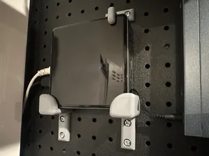 Intel NUC 10 Slim Pegboard Mount (M6 Screw)