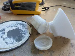 Entonnoir à peinture – Fini les débordements !