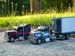 1/64 Scale Peterbilt 379 Semi Truck v2