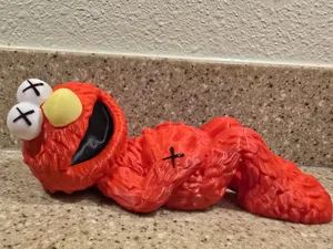 Elmo Kaws