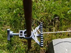 String line holder