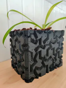 Rectangular einstein tile planter with drainage