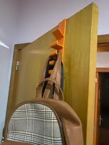 trunk support for door