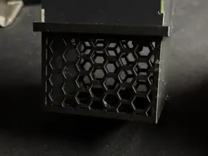 QianLi UV stand/holder