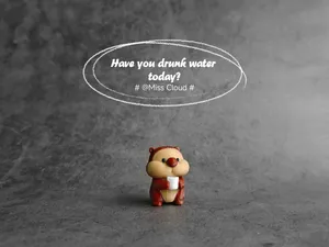 喝水的河狸宝宝 今天你喝水了吗？
