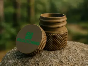 Geocache threaded container