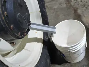 Planetary Oil Drain Funnel – Bucket Mounted Guide