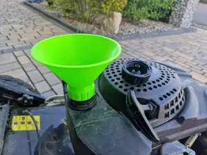 Tank Trichter (Rasenmäher)