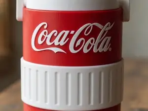 can cooler coca cola