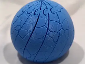 [ FREE TO SELL!] crackled earth twisty ball