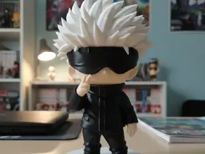 Chibi Gojo figure