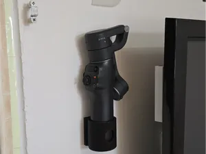 DJI Osmo Mobile 6 Wall Display