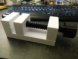 Mini vice