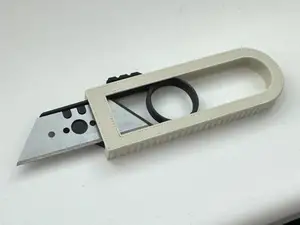 "U" - Utility Knife (Karambit Style)