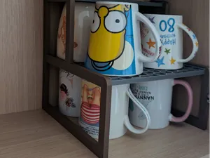 Mug shelf / stand