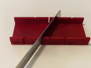 Tagliacornici con Guida di Taglio