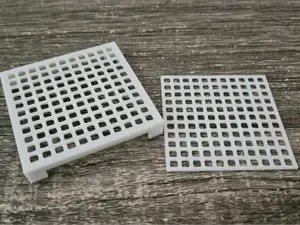 Platform for growing aquarium moss