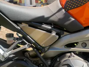 MT-09 / FZ-09 side panel